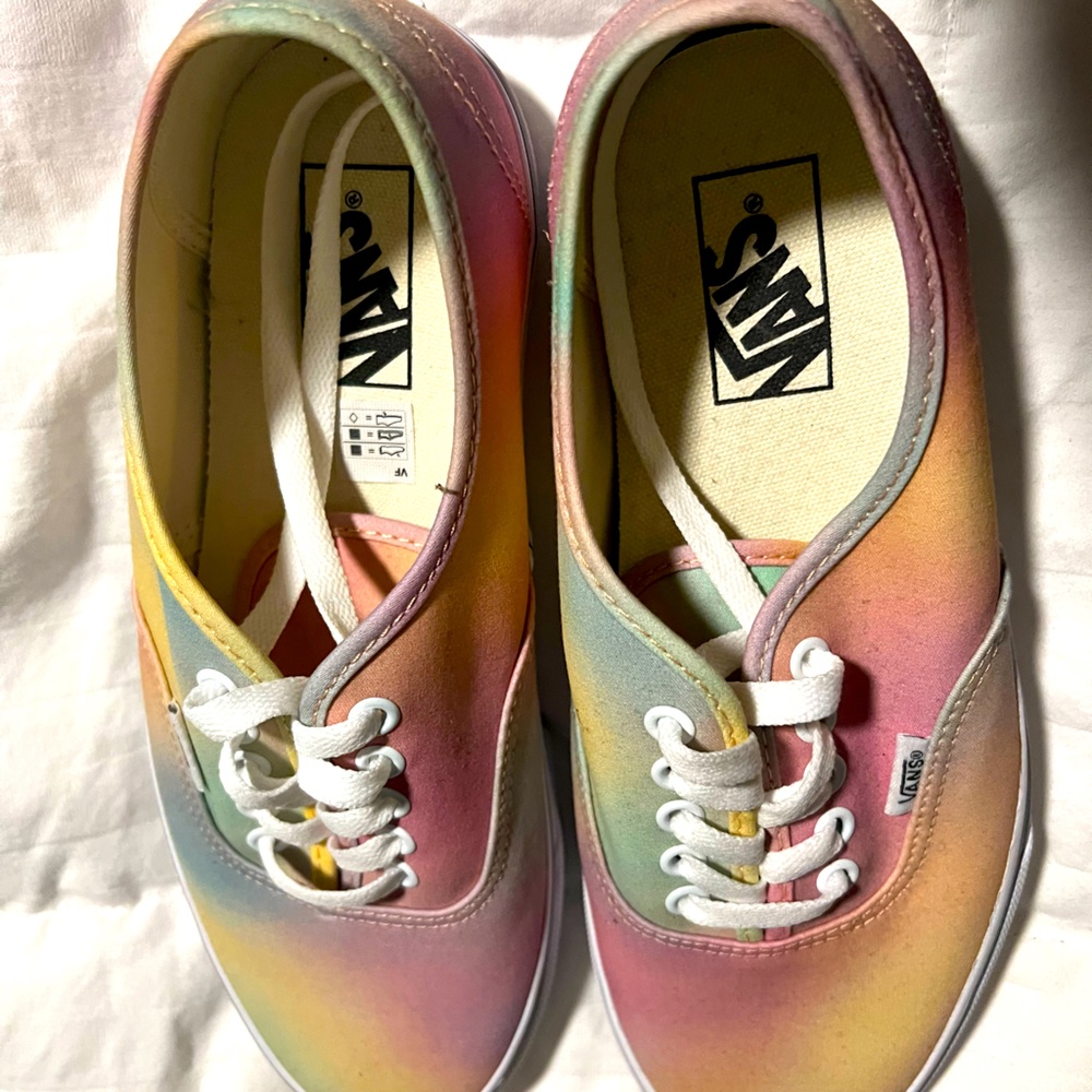 New pastel rainbow vans women’s 10.5